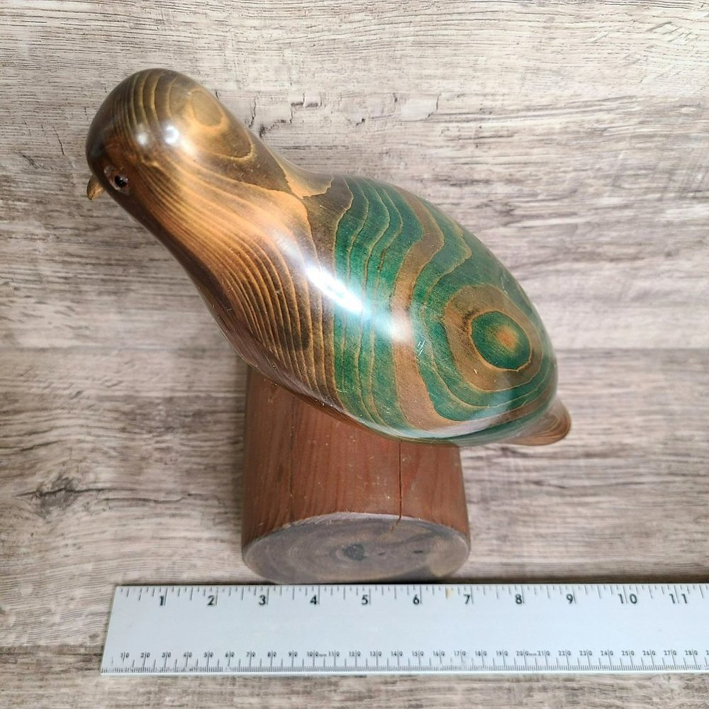 Hand Carved Two-Tone Wood Perched Quail Bird Figurine On Wooden Log 11" - Picture 14 of 15